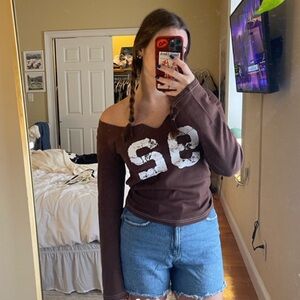 Number Graphic Brown Off-Shoulder Top